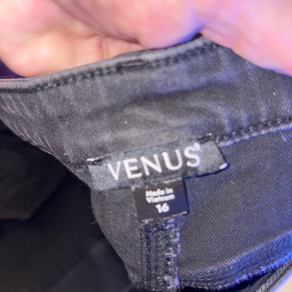 VENUS Black Skinny Jeans with Intricate Detailing - Picture 3 of 3